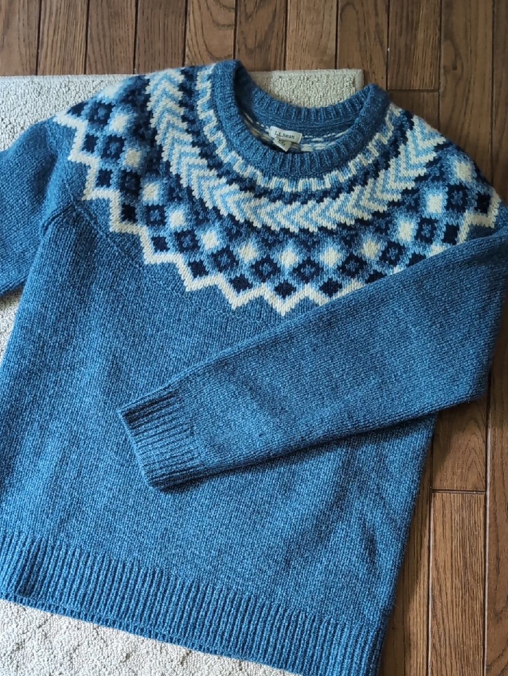 L.L. Bean Blue Fair Isle Crewneck Sweater - Picture 5 of 5